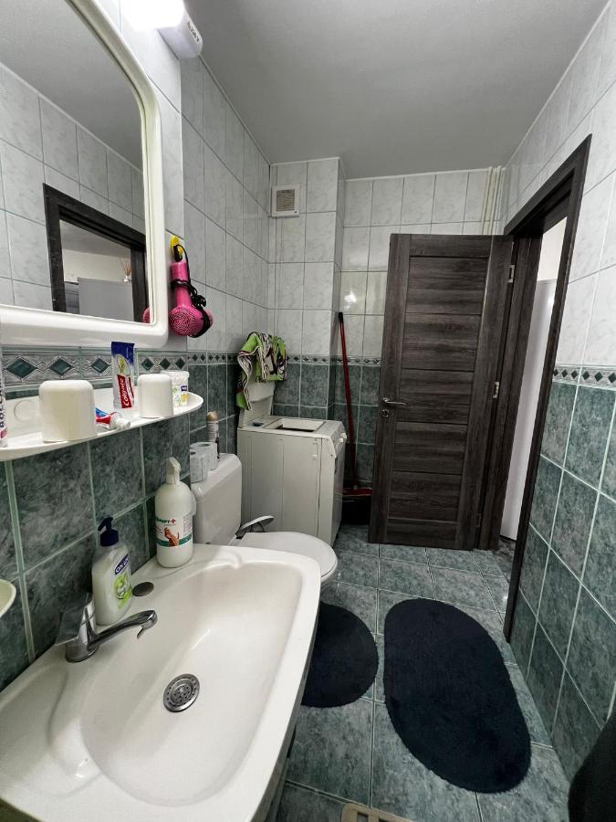 Ene Apart Oradea Free Parking Екстериор снимка