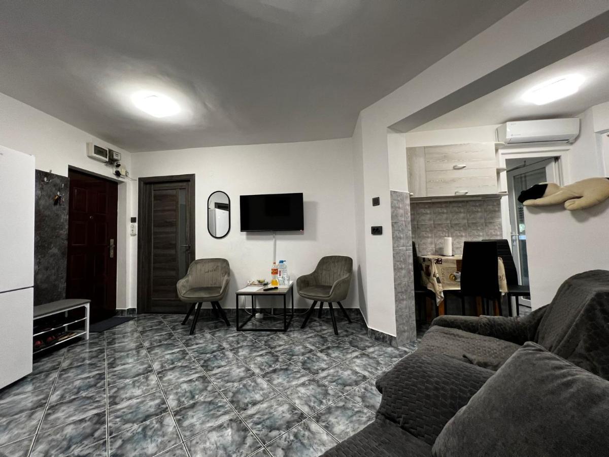 Ene Apart Oradea Free Parking Екстериор снимка