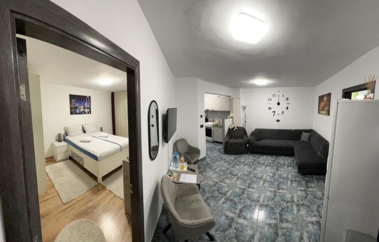 Ene Apart Oradea Free Parking Екстериор снимка